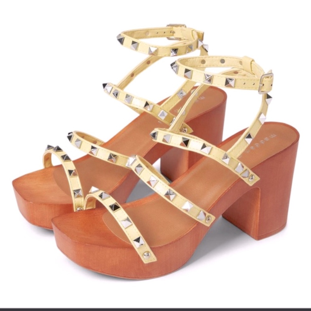 Madden Girl Canonn Heeled Sandals.